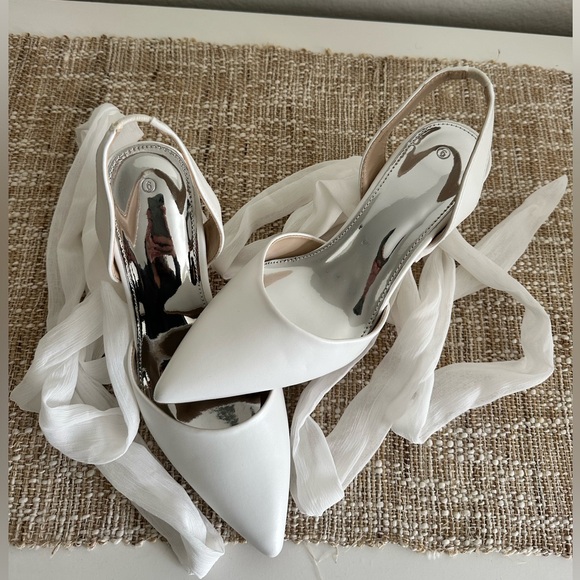 Bridal Lace Up Heels - Picture 2 of 7